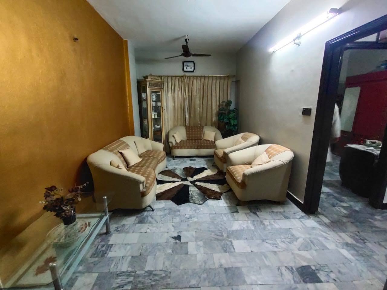 Alam Shah Bukhari apartment 3 bed DD, 1450 sq fit, 4th floor, Gulistan-e-Johar, block 19 Karachi
