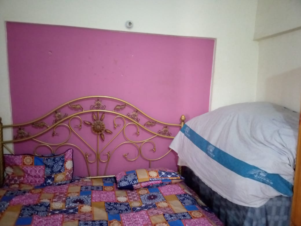 Simon view apartment 2 bed lounge 3rd floor Gulistan-e-Johar Block 19 Karachi.