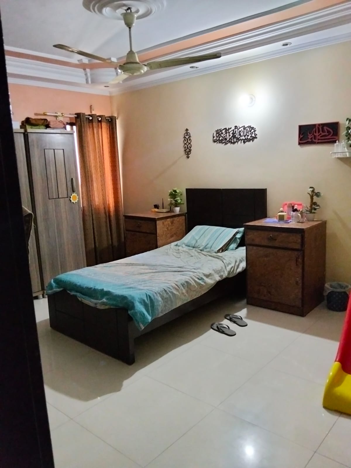 Gulshan-e-Iqbal Block-7 Allah Noor Apartment 3 Bed