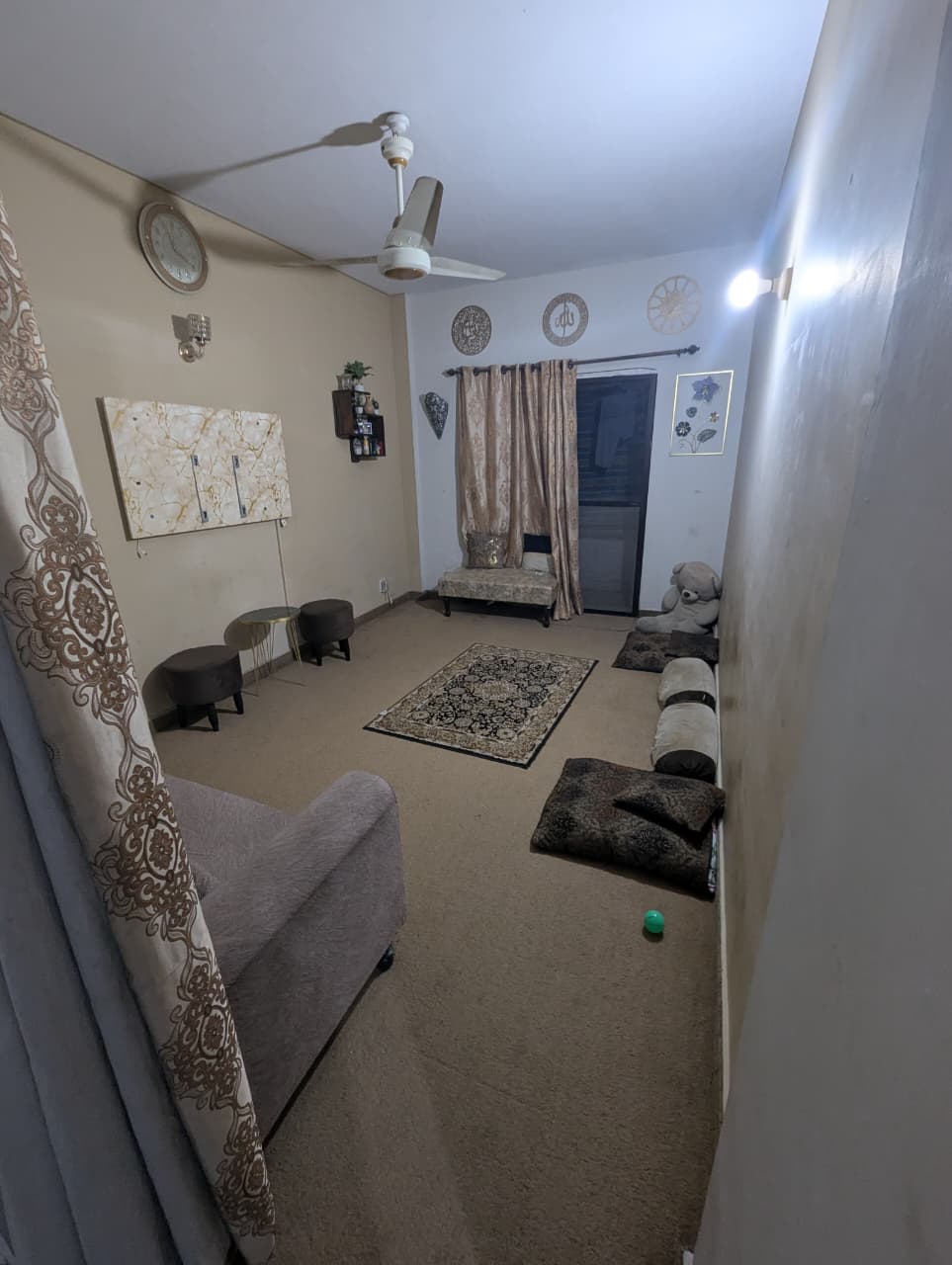 Gulshan-e-Iqbal Block 10-A 2- Bed dd