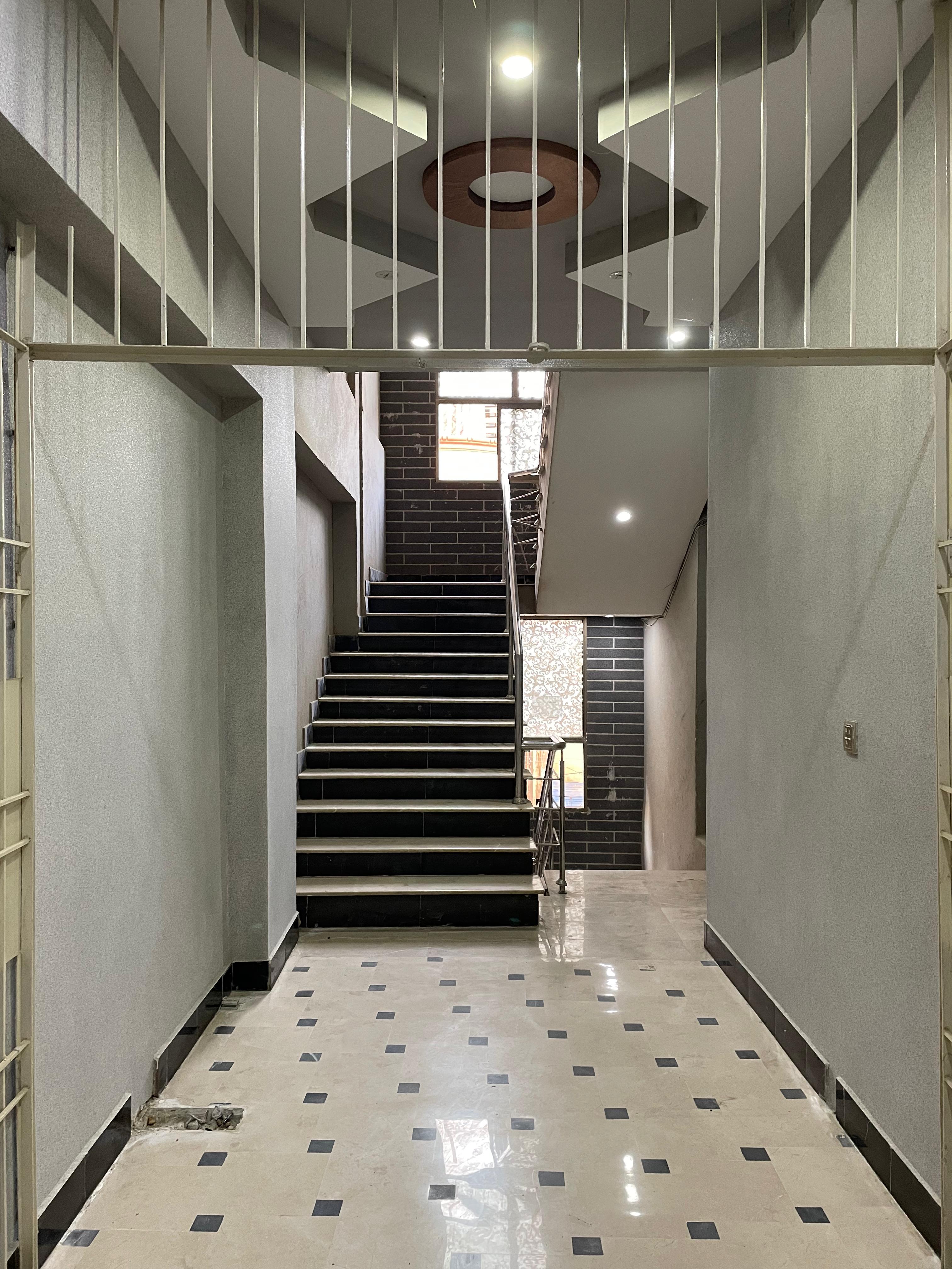 Luxury 3 Bed DD Flat for Sale, Model Colony Karachi