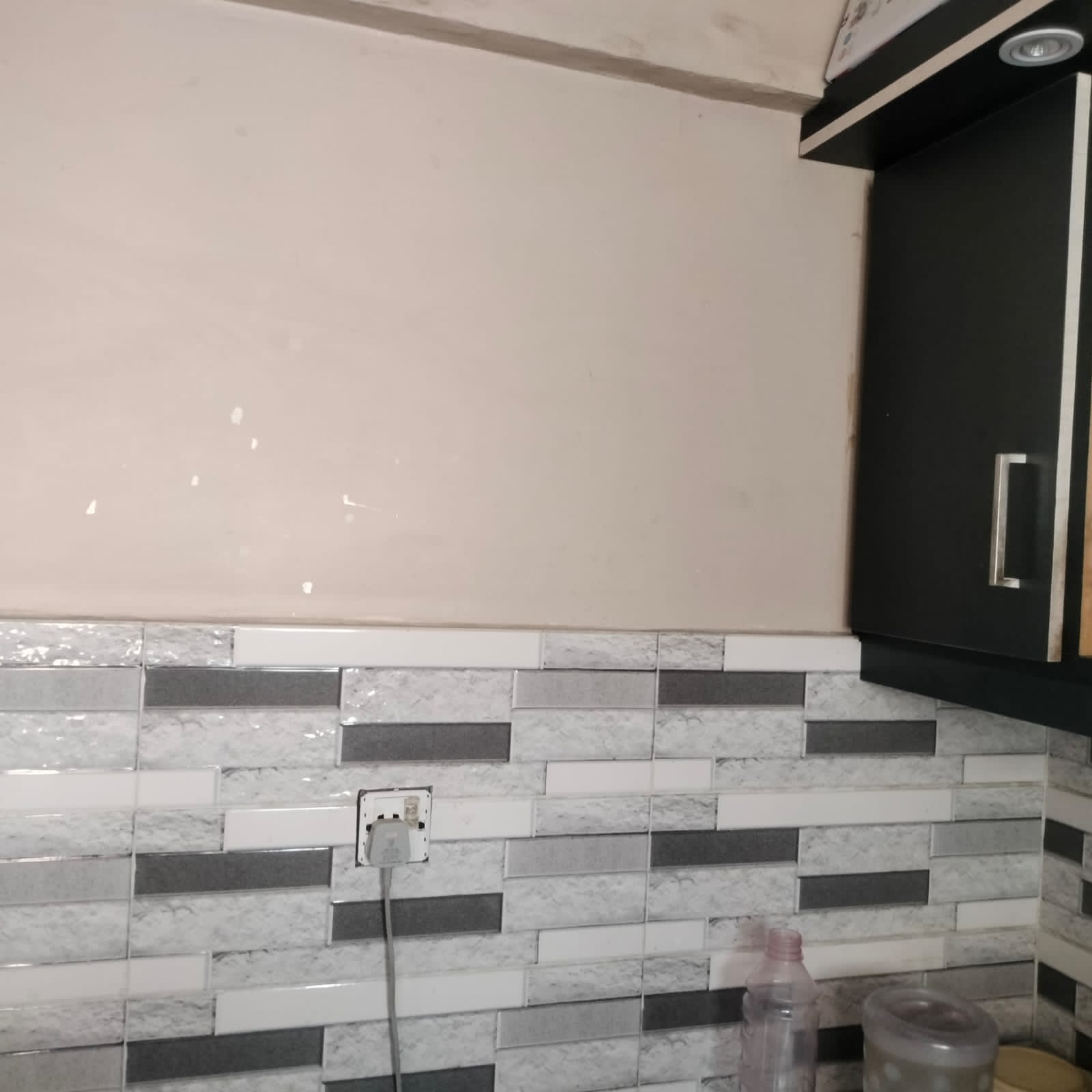 3 bad DD 1200 Squire Yards Boundary wall 5th floor Scheme 33
