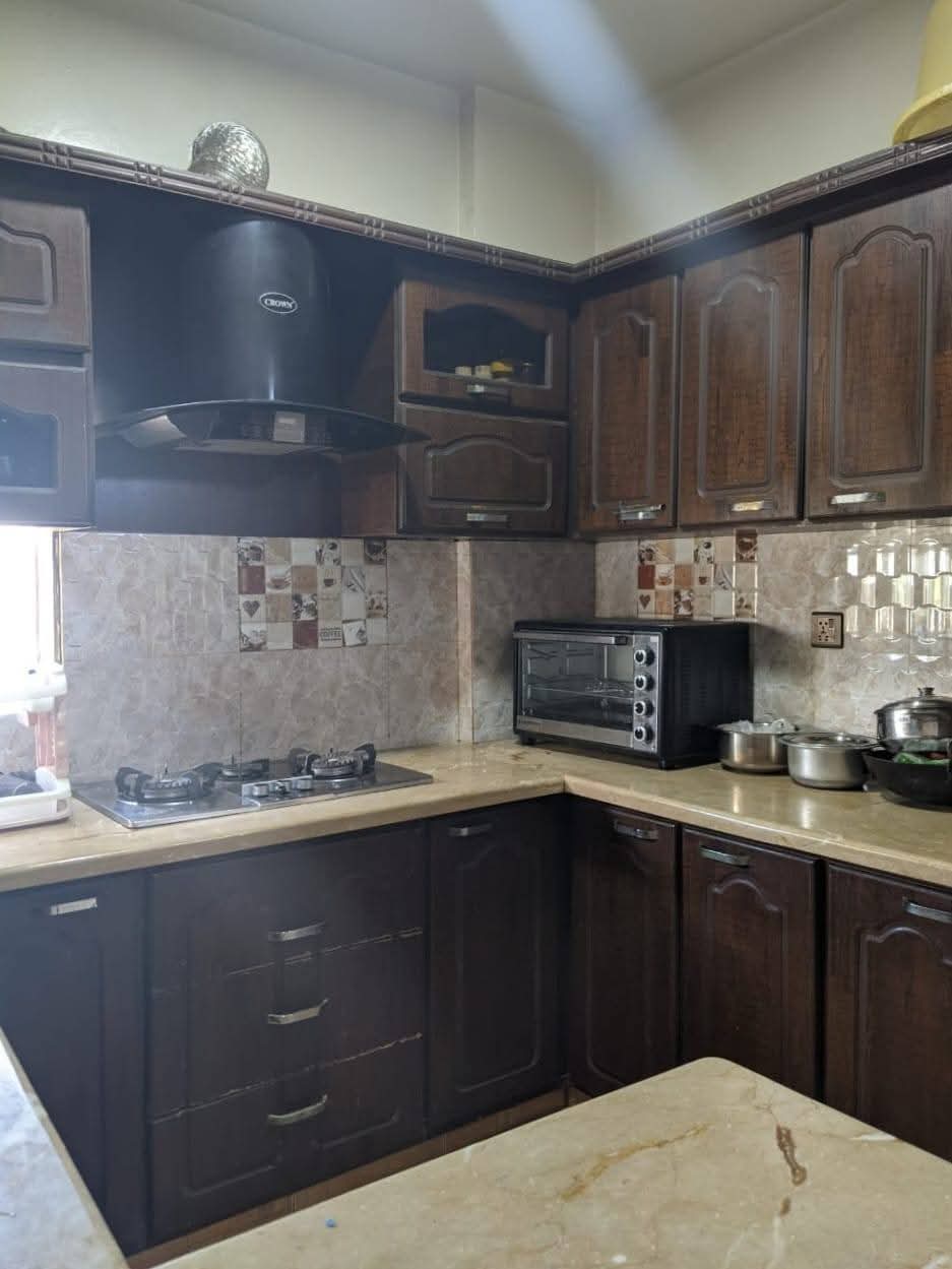 2 Bed dd Gulistan e johar near sheikh zayed university