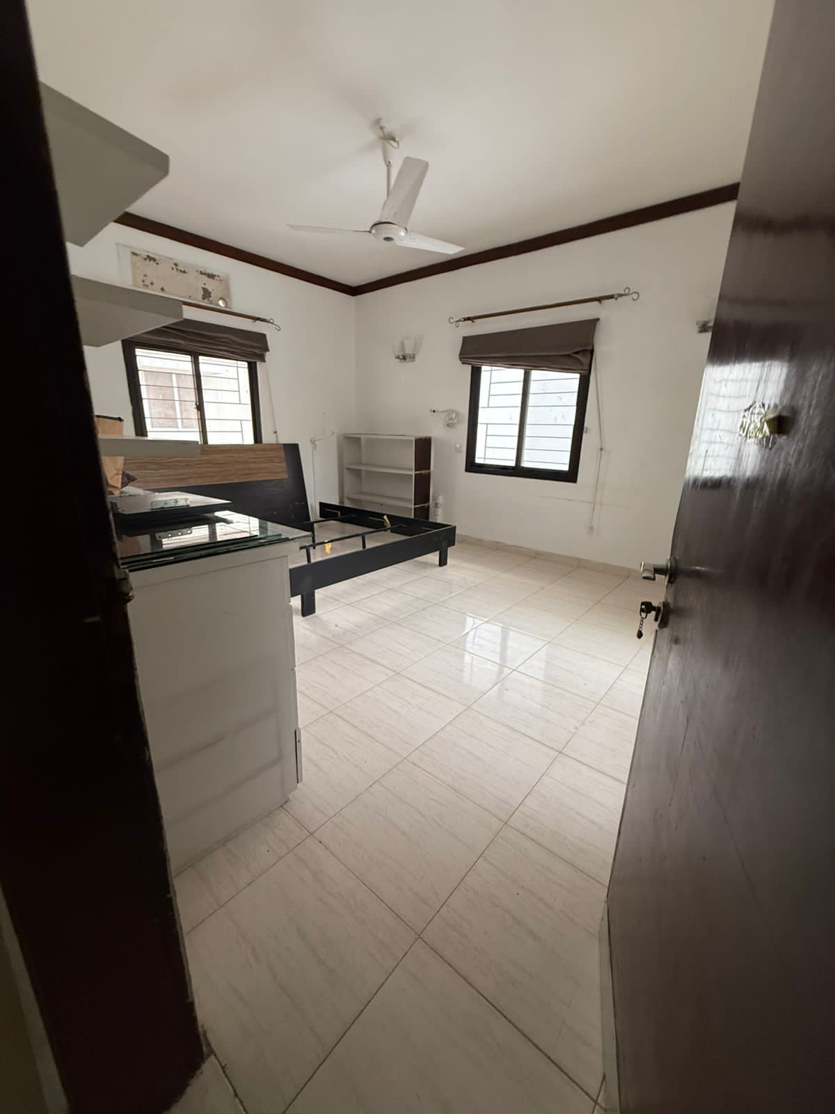 4 BED DD ART COMMERICAL  DHA PHASE 4